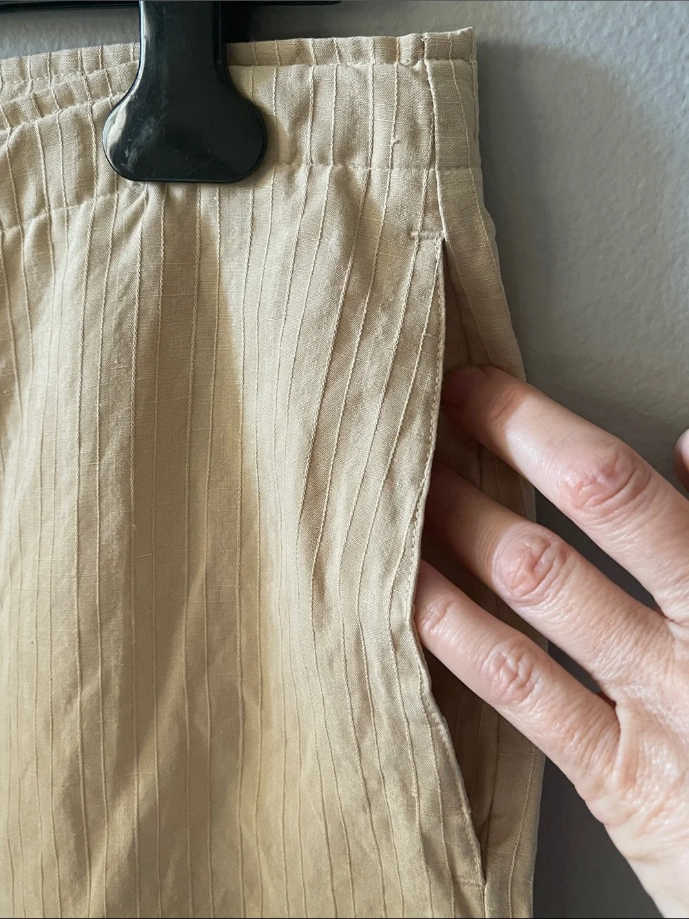 Men's Beige Silk Linen-Blend relaxed Drawstring Pants
